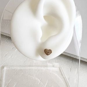 18k Solid Yellow Gold Heart Earring , AU750 Stamped